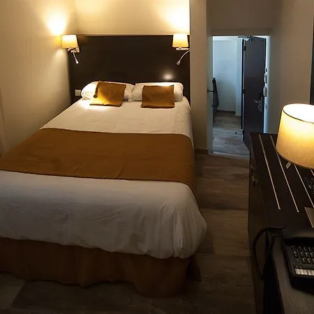 Central Hotel-3
